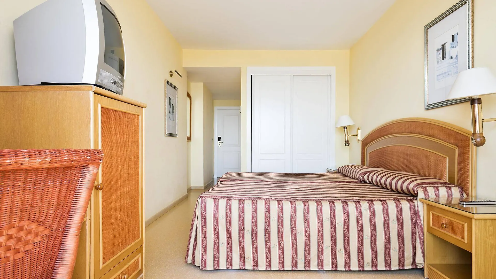 Hotel Best Roquetas روكيتاس ذي مار 4*,